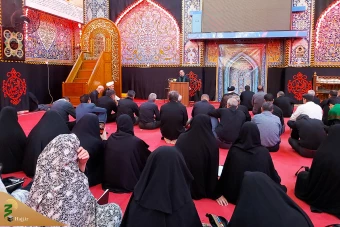 مراسم دعای ندبه در کربلای معلی
 11