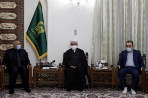تولیت آستان قدس رضوی در دیدار استاندار کربلا:

روابط دوستانه ایران و عراق مبتنی بر اعتقادات مذهبی و دینی است