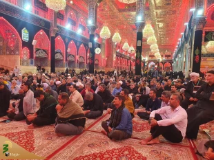 زائران حرم امام حسین (ع) صبحگاه آخرین پنجشنبه ماه محرم به عزاداری و افزایش معرفت پرداختند 4