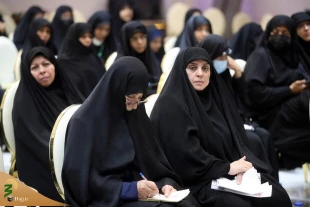 به همت کارگروه بانوان کمیته فرهنگی ستاد اربعین برگزار شد؛

سمینار «زینب کبری، استمرار نهضت حسینی» در کربلا 5