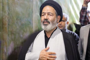 سرپرست حجاج ایرانی حرم امامین عسکریین را زیارت کرد
