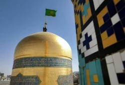 پرچم سبز رضوی بر فراز گنبد امام رضا(ع) برافراشته شد 2