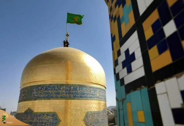 پرچم سبز رضوی بر فراز گنبد امام رضا(ع) برافراشته شد 2