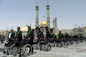 تسهیل زیارت برای سالمندان در حرم مطهر بانوی کرامت