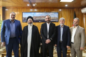 دیدار حاجی ایرانی بازداشت شده درعربستان با سرپرست حجاج ایرانی