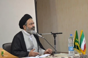 In Presence of Iranian Hajj Pilgrims Head:

Pathalogy of Hajj in Meeting of Isfahan Clerics 2