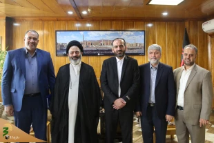 لقاء حاج إيراني اعتقل في السعودية برئيس الحجاج الإيرانيين 2