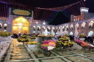 شور و شعف زائران حرم رضوی در شب ۱۷ ربیع الاول
