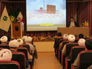 لزوم پاسخگویی روحانیون به زائران حج