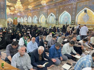 برپایی دعای کمیل با حضور زائران ایرانی در کربلای معلی 3