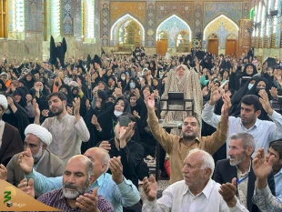 برپایی دعای کمیل با حضور زائران ایرانی در کربلای معلی 8