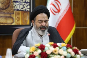 بررسی راهکارهای گفتمان سازی تمدن نوین اسلامی از مسیر حج و زیارت