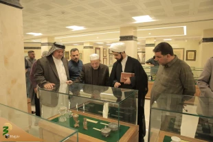 بازدید شاعران آئینی عراق از موزه حج و زیارت-5