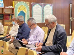 حجت الاسلام بهجتی:
برنامه های بعثه رهبری، نقش بسیاری در معرفت افزایی زائران عتبات دارد 6