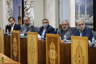 Supreme Leader's Representative in Hajj and Pilgrimage Affairs:
Providing Services to Atabat Pilgrims Needs to Be Improved 4