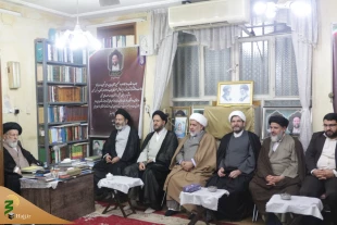 به گزارش پایگاه اطلاع رسانی حج ،جناب حجه الاسلام والمسلمین حاج آقای نواب با حضور در بیت  آیت الله شفیعی نماینده محترم مجلس خبرگان رهبری با ایشان دیدار نمودند.