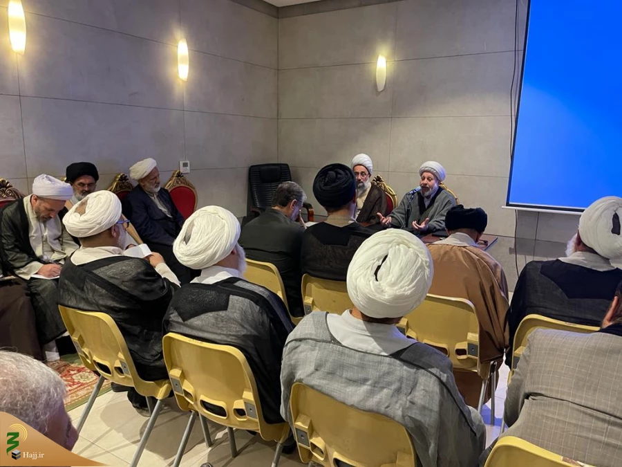 حجت الاسلام اخویان:
بازنگری و نوآوری های بسیاری در امر آموزش زائران عتبات عالیات صورت گرفته است 4
