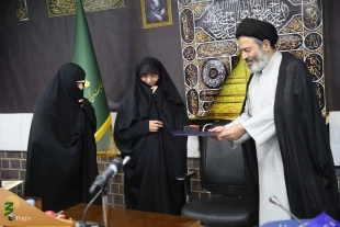 In presence of Supreme Leader's Representative

Efforts, services of women's cultural committee of Arbaeen headquarters hailed 3