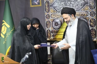 In presence of Supreme Leader's Representative

Efforts, services of women's cultural committee of Arbaeen headquarters hailed 4