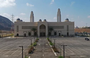 بزرگترین مسجد شیعیان عمان افتتاح شد 4