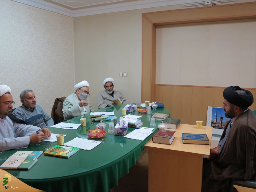 برگزاری آزمون مصاحبه شفاهی جذب خاص روحانیون عتبات عالیات در استان خراسان رضوی 3