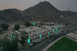 تجربه‌ای جدید برای زائران مکه در کوی فرهنگی غار حراء + فیلم