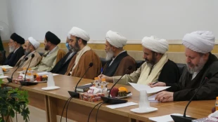 نشست نمایندگان دفاتر بیوت مراجع تقلید با نماینده ولی فقیه در امور حج و زیارت 3