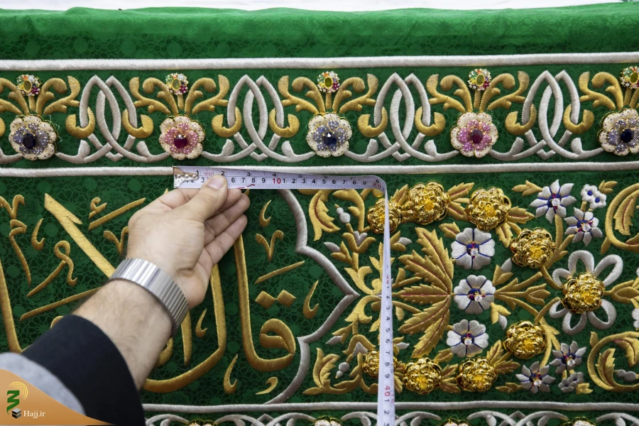  کار بافت روپوش جدید قبر مطهر حضرت ابالفضل(ع) پس از سه سال پایان یافت   2