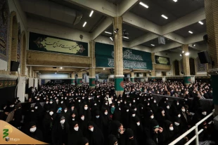 با حضور رهبر معظم انقلاب اسلامی در حسینیه امام خمینی برگزار شد؛

مراسم عزاداری شام شهادت حضرت زهرا سلام‌الله‌علیها 10