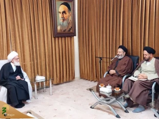 Supreme Leader's Representative Meets with Religious Authorities 2