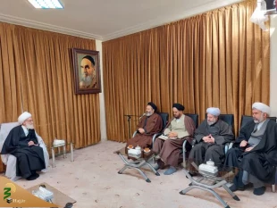 Supreme Leader's Representative Meets with Religious Authorities 3