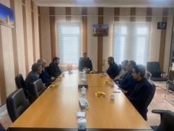 دیدار مدیر حج و زیارت استان خراسان جوبی به همراه کارشناس بعثه با امام جمعه و فرماندار شهرستان بشرویه  4