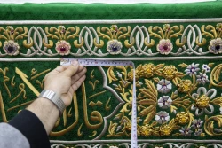 آماده‌سازی روکش ضریح مطهر حضرت ابوالفضل العباس (علیه‌السلام) 2