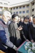 أقیم مراسم وداع وتشییع جثمان العامل الشهید المجهول
 11