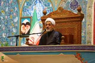 حجت‌الاسلام‌والمسلمین رفیعی:

زندگی مؤمنانه با مالی که خمس و زکات آن پرداخت نشده ساخته نمی‌شود