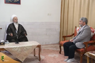 Grand Ayatollah Makarem Shirazi:
Costume and adornment of Iranian pilgrims in Hajj Rituals Should Suit Muslims 2