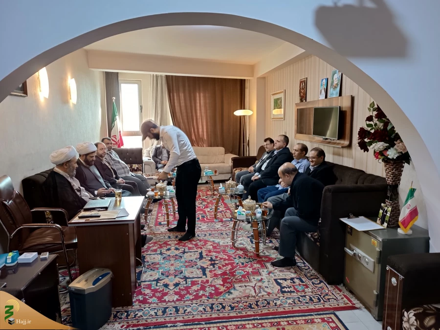 دیدار معاون عتبات  عالیات سازمان حج و زیارت با نماینده بعثه مقام معظم رهبری درعراق  2