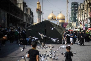 پیاده روی زائران به سمت کاظمین