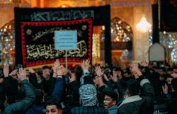 پرچم گنبدهای حرم کاظمین تعویض شد 5
