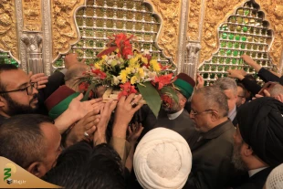 مضجع شریف علمدار کربلا گلباران شد+عکس 2