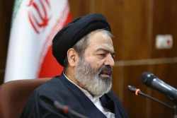 أكد رئيس الحجاج الإيرانيين علي ضرورة التطرق الي تعريف شامل للحج في تدوين وثيقة الوطنية للحج