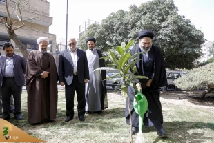 همزمان با روز درختکاری انجام شد؛

کاشت دو اصله نهال توسط سرپرست حجاج ایرانی و رئیس سازمان حج و زیارت 6