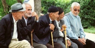 توصیه امام صادق (ع) درباره سالمندان