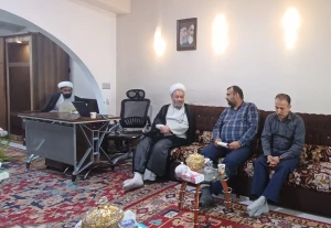 به همت بعثه مقام معظم رهبری برگزار می شود؛
مراسم تحویل سال نو در حرم امام حسین (ع) 