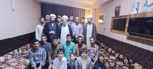 
 تکریم حافظان قرآن کریم در بعثه مقام معظم رهبری کشور عراق برگزار گردید. 4
