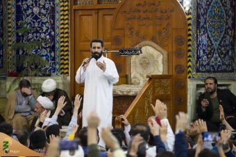 مراسم تحویل سال ۱۴۰۲ در حرم امام حسین علیه السلام 31