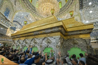 مراسم تحویل سال ۱۴۰۲ در حرم امام حسین علیه السلام 18