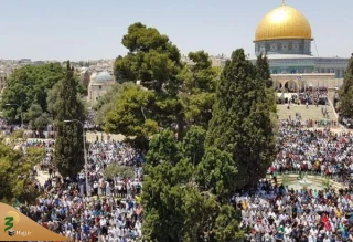 هزاران فلسطینی در نماز جمعه مسجدالاقصی حضور یافتند