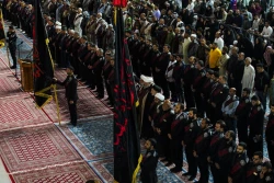 برافراشته شدن پرچم عزا در حرم امیرالمومنین علی علیه‌السلام 10