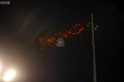 اهتزاز پرچم عزا در نجف اشرف 2